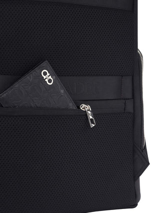 The Cloud Commuter - Stark Black